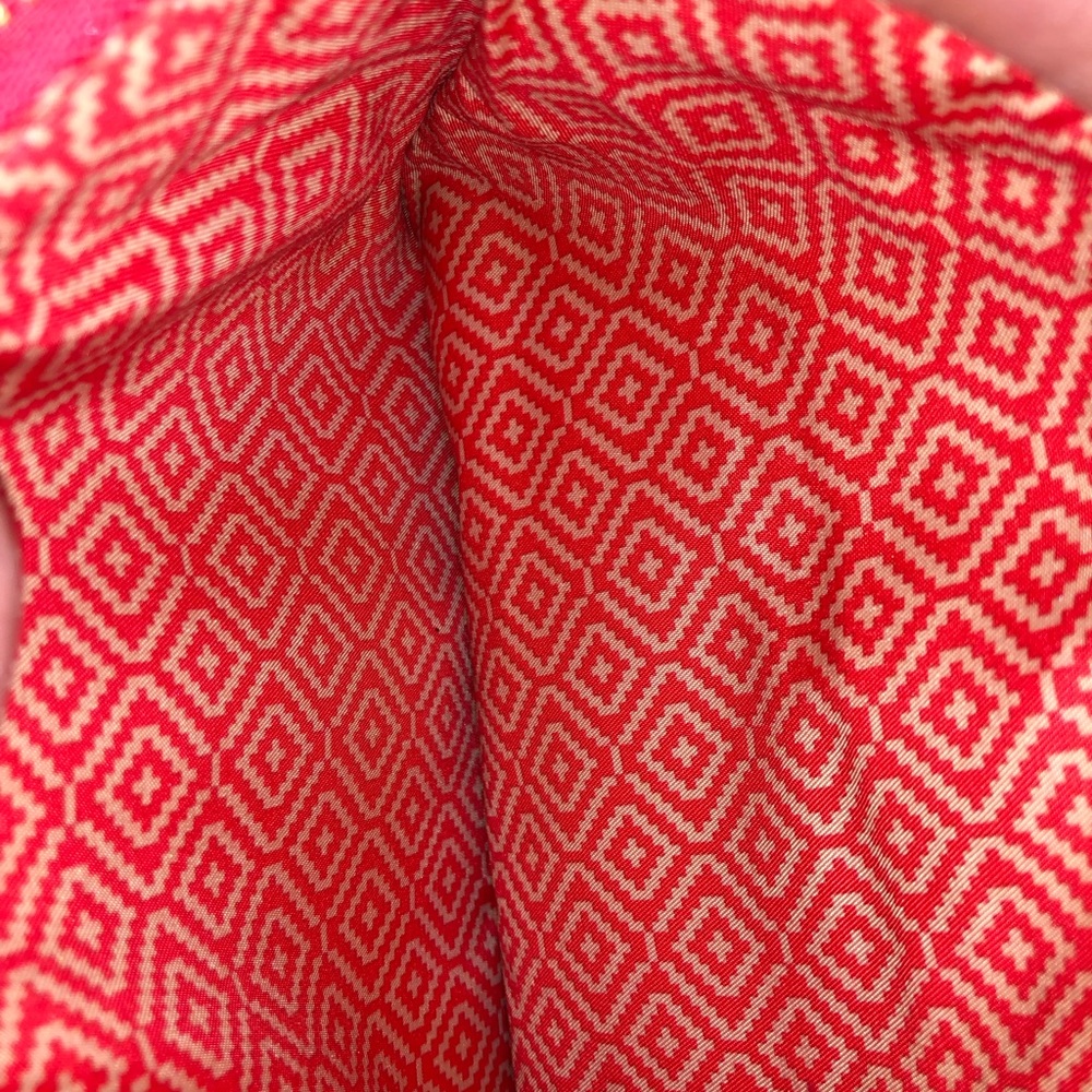 Stella & Dot Laser Cut Coral and Beige Zip Snap Bifold Clutch - Picture 8 of 12